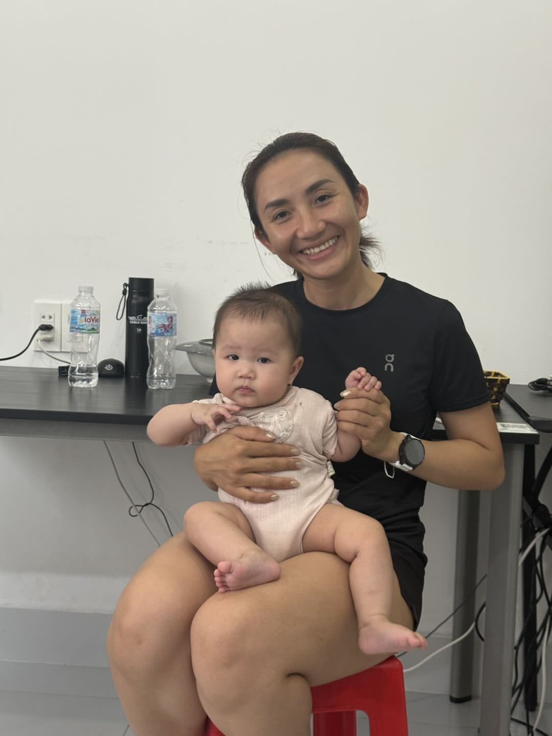 Người mẹ và em bé